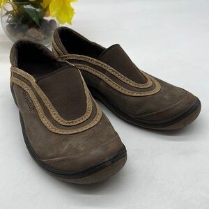 Merrell Willow Chocolate Brown leather Slip On Elastic Loafer Size 6.5. MR3476